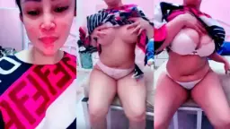 Tante Bunga Mengerang Saat Dientot Tobrut