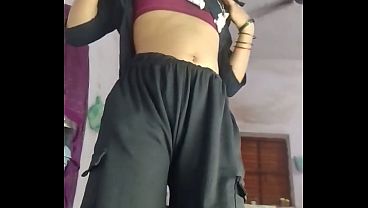 Suami Bhabhi India Ngentot Cepat Memek Bhabhi Posisi Cowgirl Dengan Audio Hindi