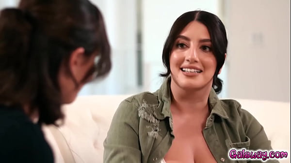 Sarah Arabic Nekat Bayar Kunjungan Ke Mantan Komandannya Casey Calvert, Sambil Mengaku Nafsu Dan Gairahnya Membara Untuk Sang Perwira.