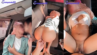 Daisy Bae Berjilbab Tapi Ganas, Digilir Tiga Cewek Di Mobil