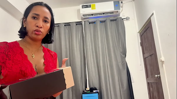 Ibu Tiri Montok Leyne Rodriguez Nyangkut Dan Digenjot Sama Anak Tiri Yang Lagi Horny
