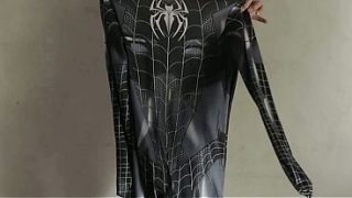 Ngentot Gadis Cosplay Spiderman Hitam Sampai Muntah Crot Berulang Kali Di Dalam Memeknya – Film Panas Indonesia Paling Baru