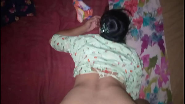 Desi Cewek Lagi Diginiin Di Kamar, Sampe Lemes Gak Bisa Ngomong.
