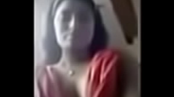 Tontonan Payudara Wanita India Bikin Meleleh.