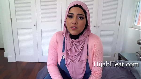 Gembrot Arab Stepsis Bikin Gue Ngaceng Abis Minta Hummus Biar Dapet Pelayanan