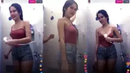 Diva Siregar Mandi Basah-basahan, Teteh Montok Kelihatan Mulus Gak Pakai Bra