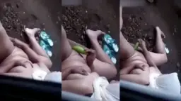 Ngeliatin Ukhti Lagi Mainin Memek, Bikin Makin Tegang.