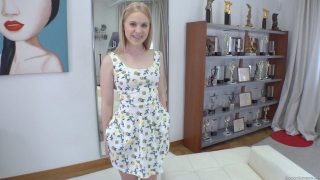 Rocco Siffredi Dan Nikka Hill Di Casting Panas – Nikka Hill Bikin Ereksi