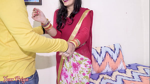 Desi Bhabhi Dal Dal Di Anal Mein, Deep Blowjob Ke Baad Chudai Ka Maza. Hindi Sex Video.
