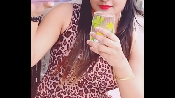 Cewek India Ngepose Nungging, Siap Digoyang