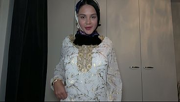 Pov – Ngewein Adik Tiri Muslimah Cantik Pake Hijab, Romantis Tapi Bikin Makin Bernafsu