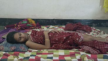 Desi Bhabhi Digebek Tetangga Sampe Mampus