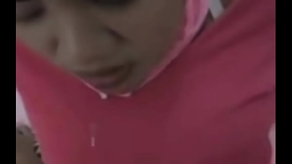 Hijab Panas, Jilbab Basah, Nafsu Di Balik Kain Suci.