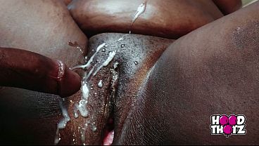 Dua Kontol Besar Ngehajar Pantat Gede Montok Ibu Tiri Afrika