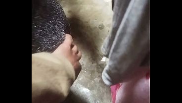Mama Muda Janda Hot Biarkan Tamu Ngebut Masuk Ke Rumah Di Villa Maria.