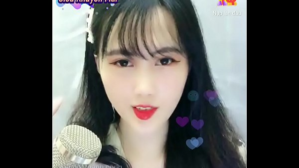 Hot Asian Cewek Live Goyang Di Uplive, Bikin Ngilu