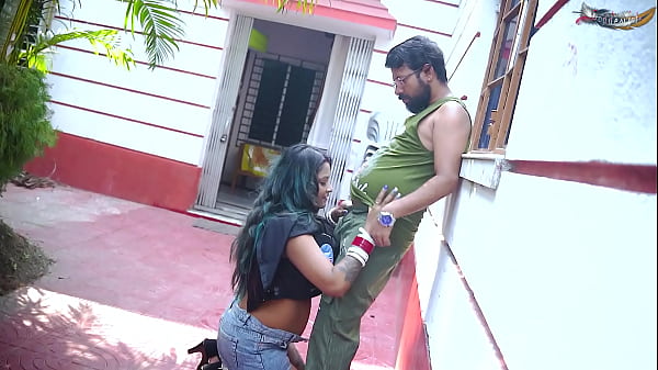 Desi Bengali Pasutri Mainan Anal Keras Di Luar, Suara Hindi Full Film.