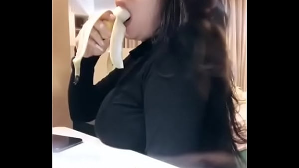 Monica Adhea, Si Model Indo Binal, Lagi Ngewe Mulut Panas Bikin Makin Horny