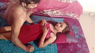 Ibu Rumah Tangga India Montok Seksi Digebah Suami, Crot Di Mana-mana – Audio Hindi Penuh