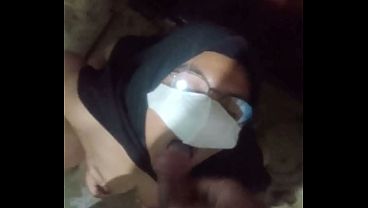 Cewek Indo Crot Di Kamar Mandi Sambil Ngegocok Air Seni Sendiri