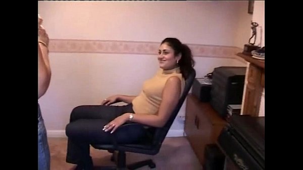 Cewek India Malvina Sama Lisa Inggris Saling Jilat Memek Basah Kencang Part 3