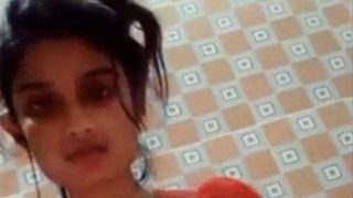 Gadis Universitas Nakal Dan Seksi, Telanjang Untuk Pacar Tersayang