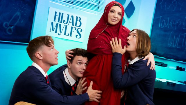 Hijab Mylfs – Butuh Wanita Sejati Buat Puasin Tiga Kontol Sekaligus
