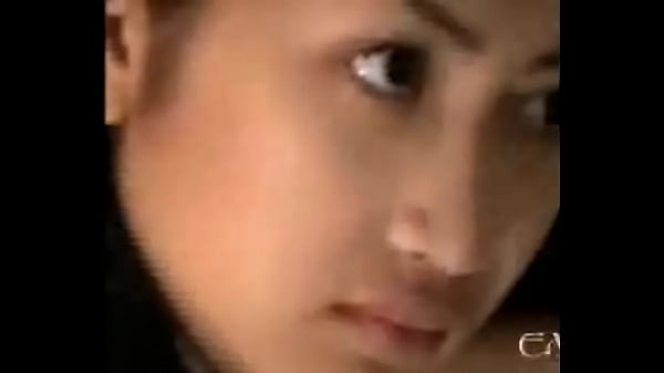 Model Indonesia, Siap Digoyang-goyangin Sampe Basah Kuyup.