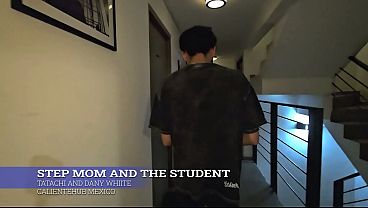 Ibu Tiri Lagi Ngajarin Muridnya Yang Panas, Sampai Basah Semua.