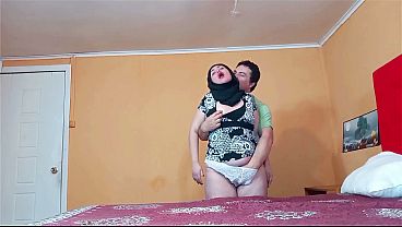 Wanita Berhijab Digocok Gaya Doggy, Nafasnya Tersengal-sengal.