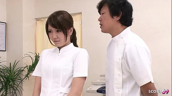 Gadis Jepang Manis Jadi Perawat, Ngobrol Santai Sambil Ngerasain Dua Kontol Dokter Ngegas Di Rumah Sakit, Mmf 3some Nggak Tahan, Jav Ngentot Tanpa Sensor.