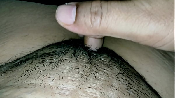 Ibu Tiri Montok Setuju Sekamar Sama Anak Tiri, Malem-malem Panas.