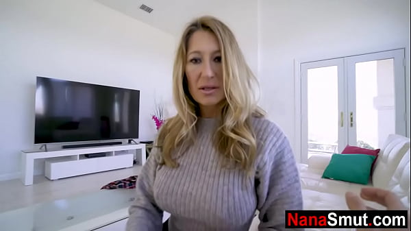 Nenek Tiri Sangean Minta Ngentot Sama Cucu Tiri