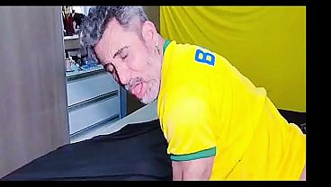 Orang Arab Datang Ke Brasil Dan Mencocol Lubang Pantat Si Jagoan Brasil (cuplikan)