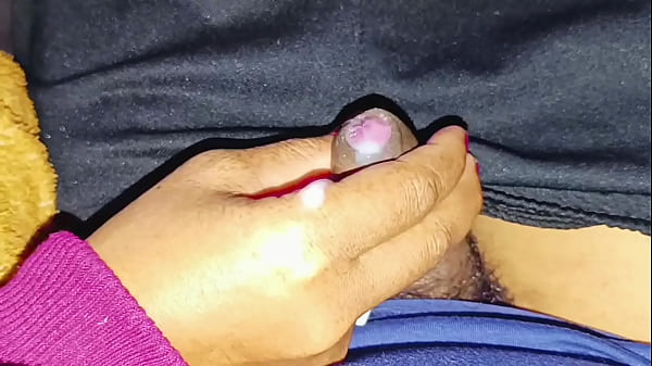 Tanteku Doyan Ngeces Liat Kontol Mungil.