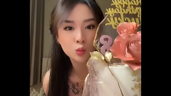 Silet Di Tiktok, Cewek China Sengaja Nampakin Puting.
