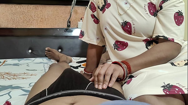 देसी जोड़े ने रात को ऐसा चोदा कि बिस्तर हिल गया, भारतीय हिंदी गंदी फिल्म
