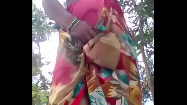 Desi Roshni Bhabhi Pamer Barang Dagangan Panasnya Yang Bikin Ngiler