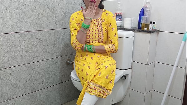 Ibu Tiri India Yang Sangek Ngentot Anak Tiri Di Kamar Mandi, Suara Crot Dan Erangan Basah Dalam Bahasa Hindi