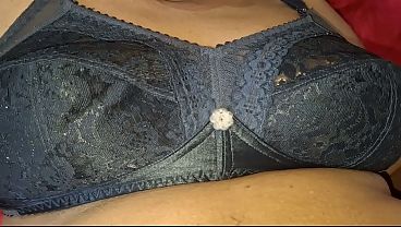 Ibu-ibu Asia Seksi Bikin Ngilu, Siapa Yang Bisa Nolak? Kamu Suka Dia Nggak?