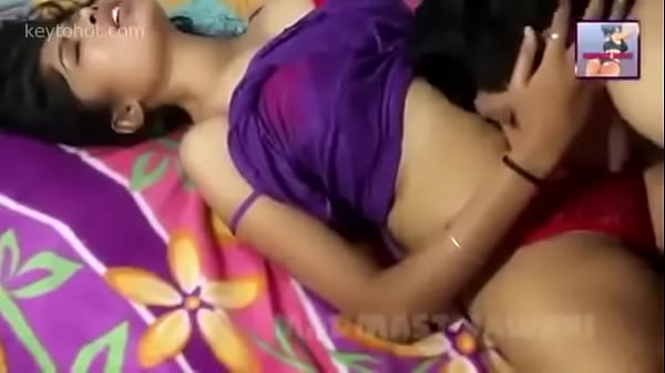 Desi Cewek India Siap Digoyang, Tubuhnya Bikin Panas.