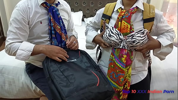 Bokep Pelajar Desi Paling Hot, Ngewe Cewek Desi Di Hotel Oyo Pas Pertama Ketemu