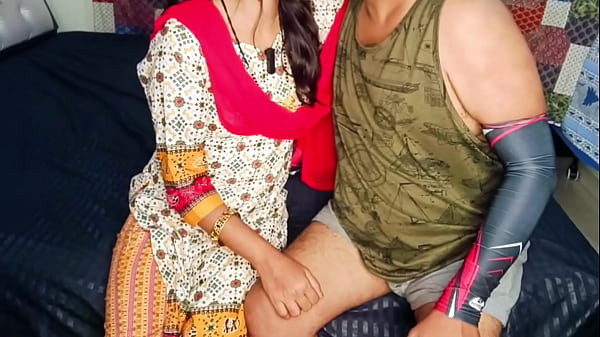 Mami Ko Paise Kamane Ka Ganda Tarika Sikhakar Bhanje Ne Zor Se Choda